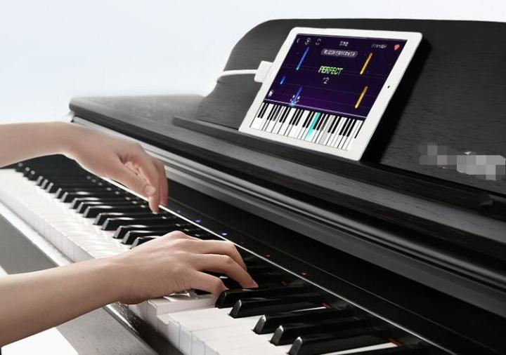 一秒學(xué)會彈琴、還可以打游戲、跟鋼琴聊天 | 快樂學(xué)琴、快速學(xué)琴成真_科技_網(wǎng)